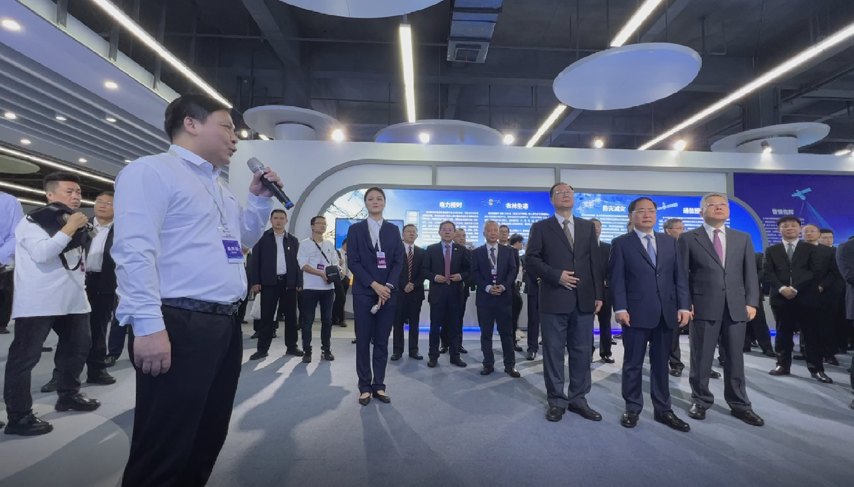 同世界，共北斗丨六合彩智能亮相第二届北斗规模应用国际峰会